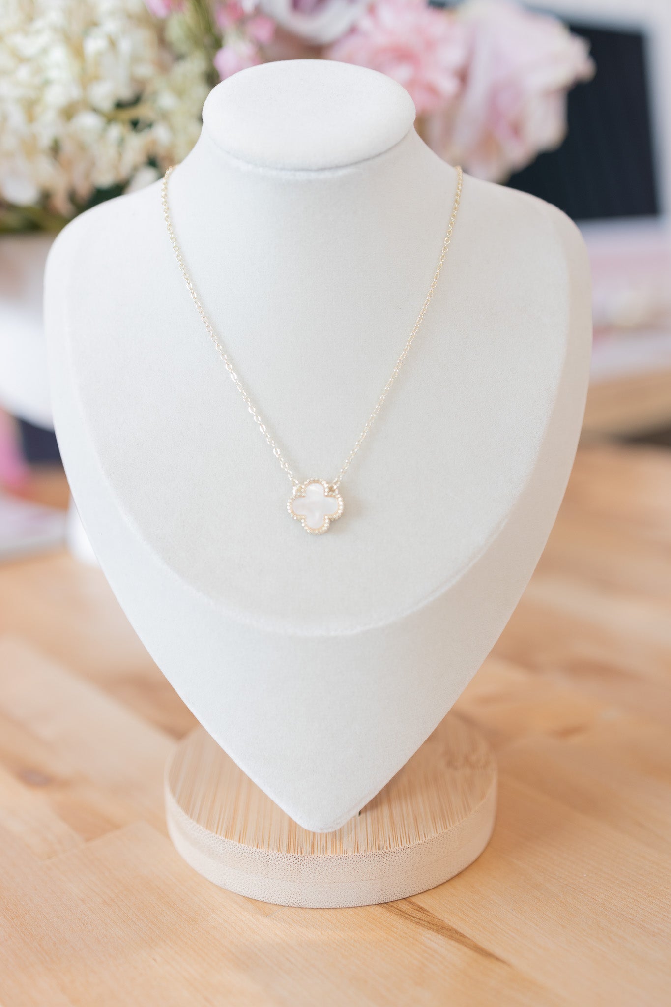 Elsa Necklace
