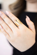 Load image into Gallery viewer, Darling gold ring