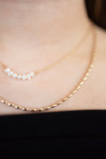 Load image into Gallery viewer, amour gold necklace