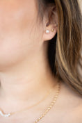 Load image into Gallery viewer, amour gold necklace