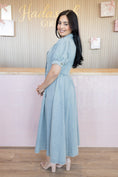 Load image into Gallery viewer, Aurora light Denim Midi Dress