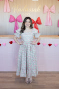Load image into Gallery viewer, Magnolia Maxi Dress