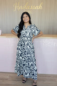 Load image into Gallery viewer, Karely Navy Blue