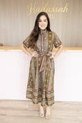 Load image into Gallery viewer, Gleny Ecru Midi Dress