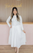 Load image into Gallery viewer, Pearl Lovely white set