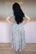 Load image into Gallery viewer, Vanessa Cheetah Dress
