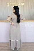 Load image into Gallery viewer, Dannia Light Brown