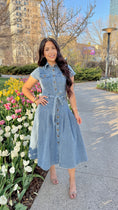 Load image into Gallery viewer, Cielo Bloom Denim Dress