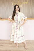 Load image into Gallery viewer, Gleny Ecru Midi Dress
