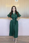 Load image into Gallery viewer, Melissa Green Midi Dress

