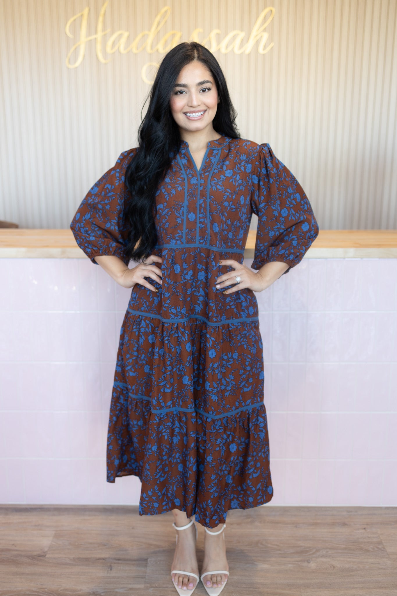 Averly Brown Midi Dress