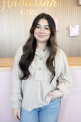 Load image into Gallery viewer, Dari Cream sweater
