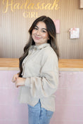 Load image into Gallery viewer, Dari Cream sweater

