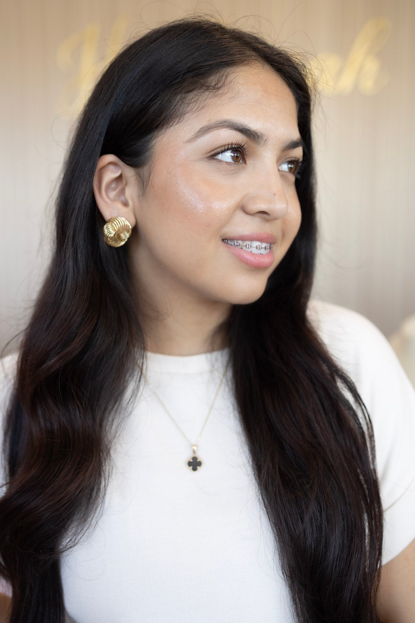 Daisy gold earrings