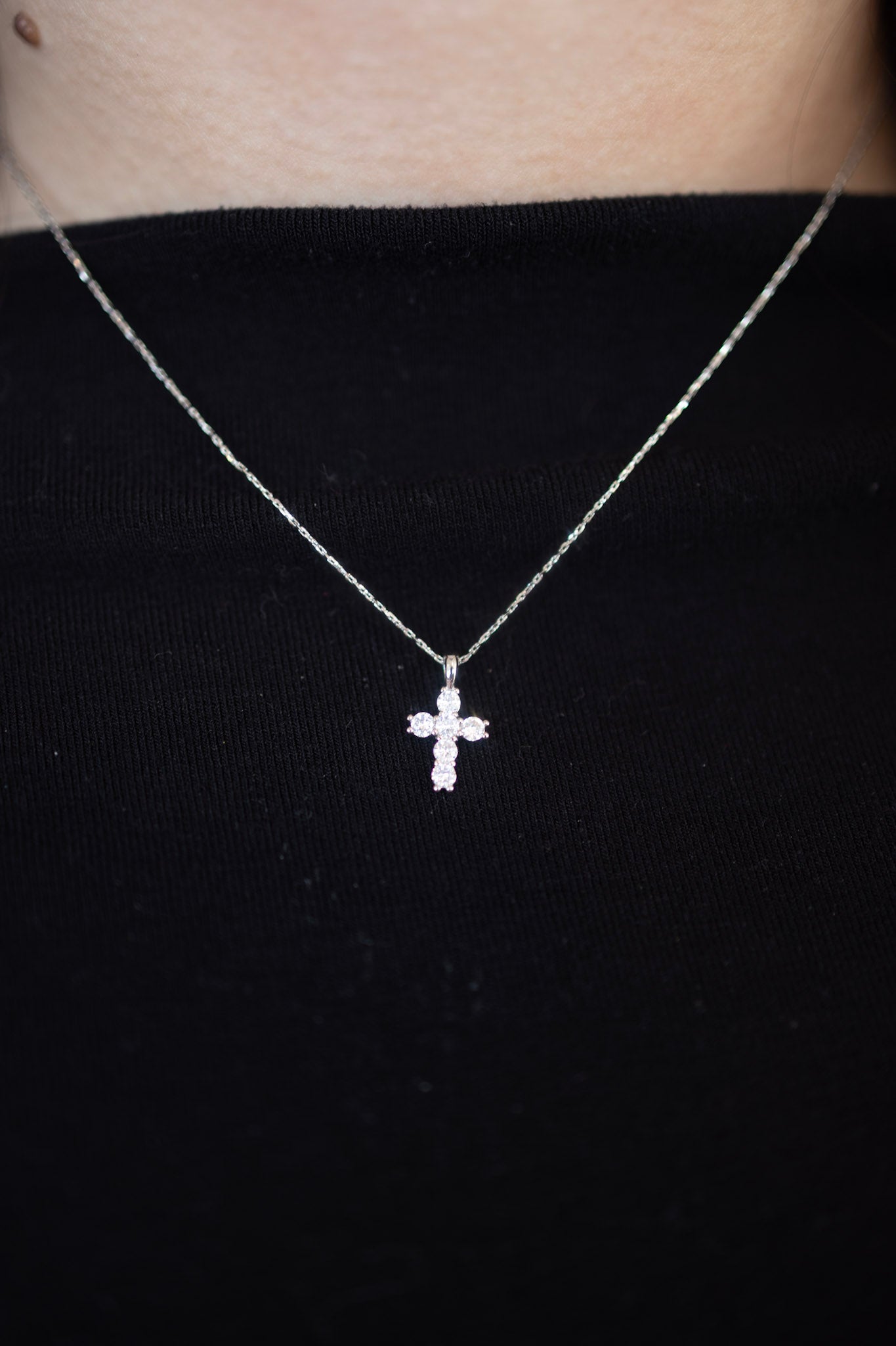Cross silver necklace