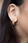 Load image into Gallery viewer, Sweet magnolia earrings

