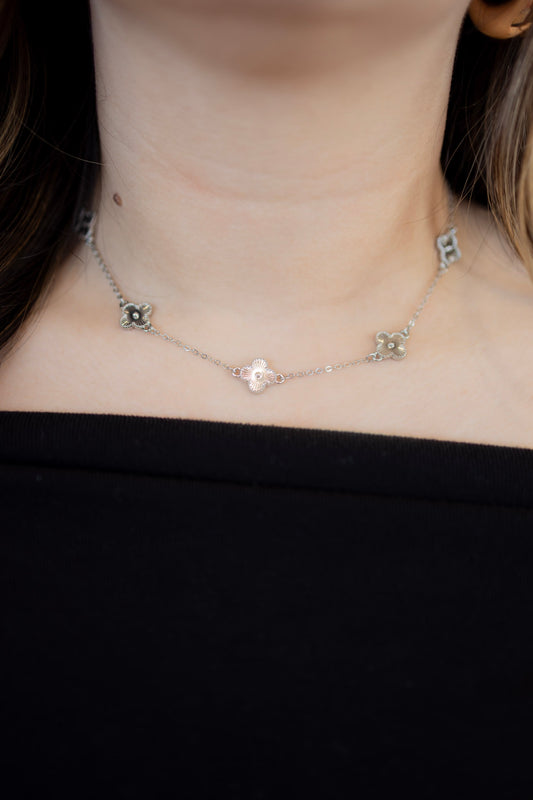 Dulce silver necklace