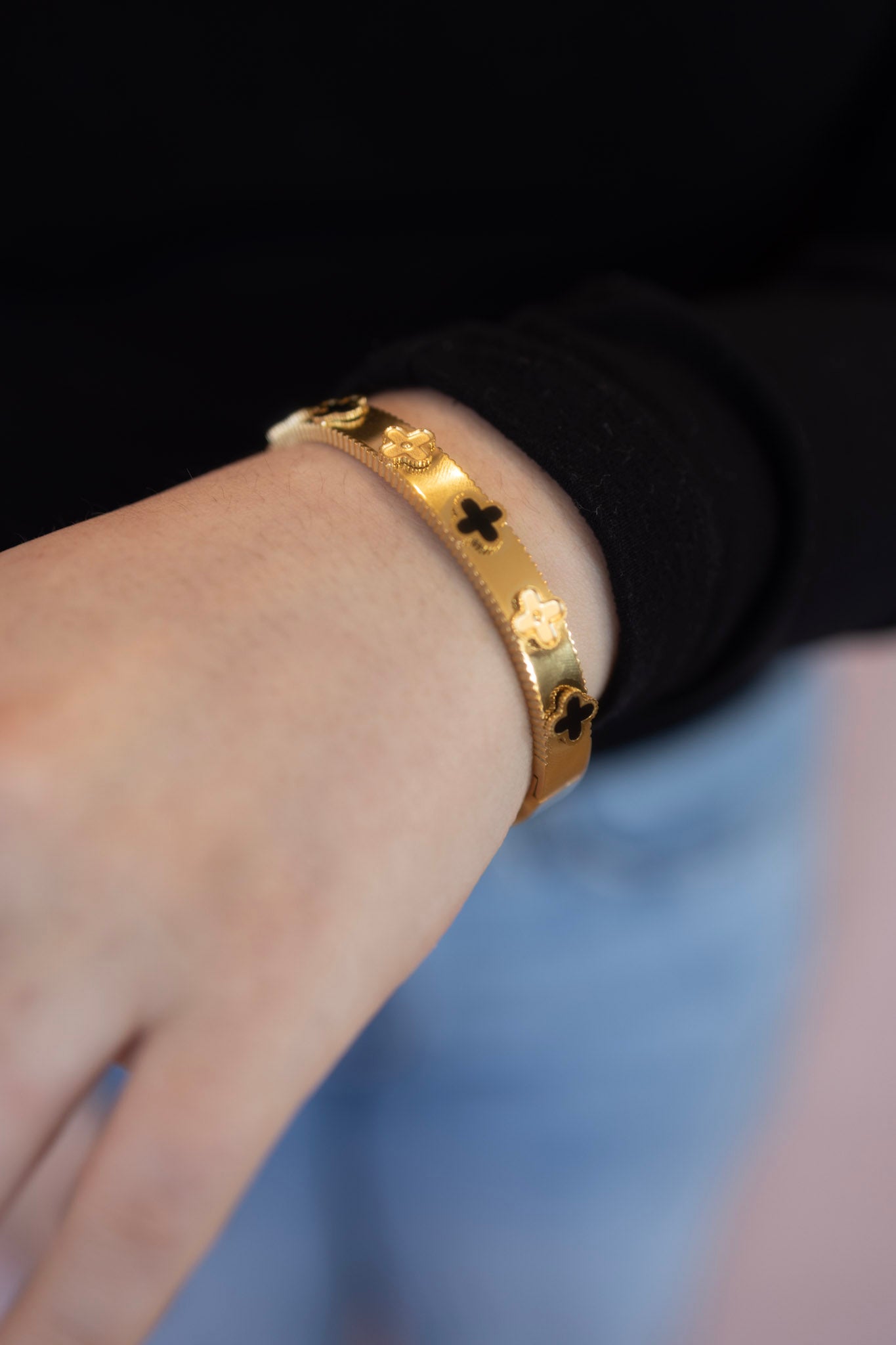 Lumi clover bracelet