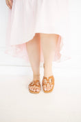 Load image into Gallery viewer, EVERYDAY BROWN LUXE SANDALS
