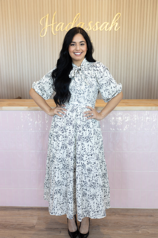Arelly White Floral Dress