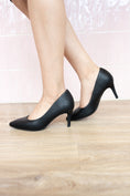 Load image into Gallery viewer, Nelly Black Heel
