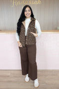 Load image into Gallery viewer, Sury Mocha Vest
