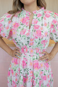 Load image into Gallery viewer, DANNA FLORAL MAXI DRESS
