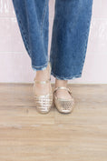 Load image into Gallery viewer, BALLET GOLD FLATS
