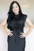 Load image into Gallery viewer, Amellia Black Dress
