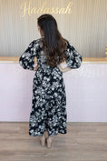 Load image into Gallery viewer, Laura Black Dress
