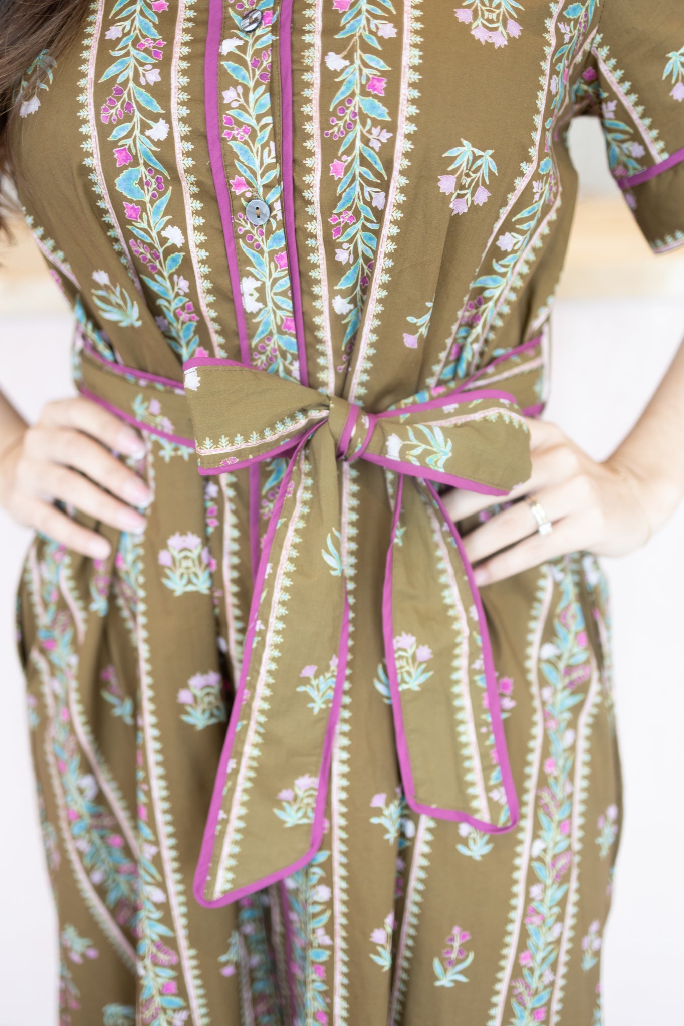 Gleny Ecru Midi Dress