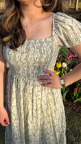 Load image into Gallery viewer, Florance Green Midi Dress
