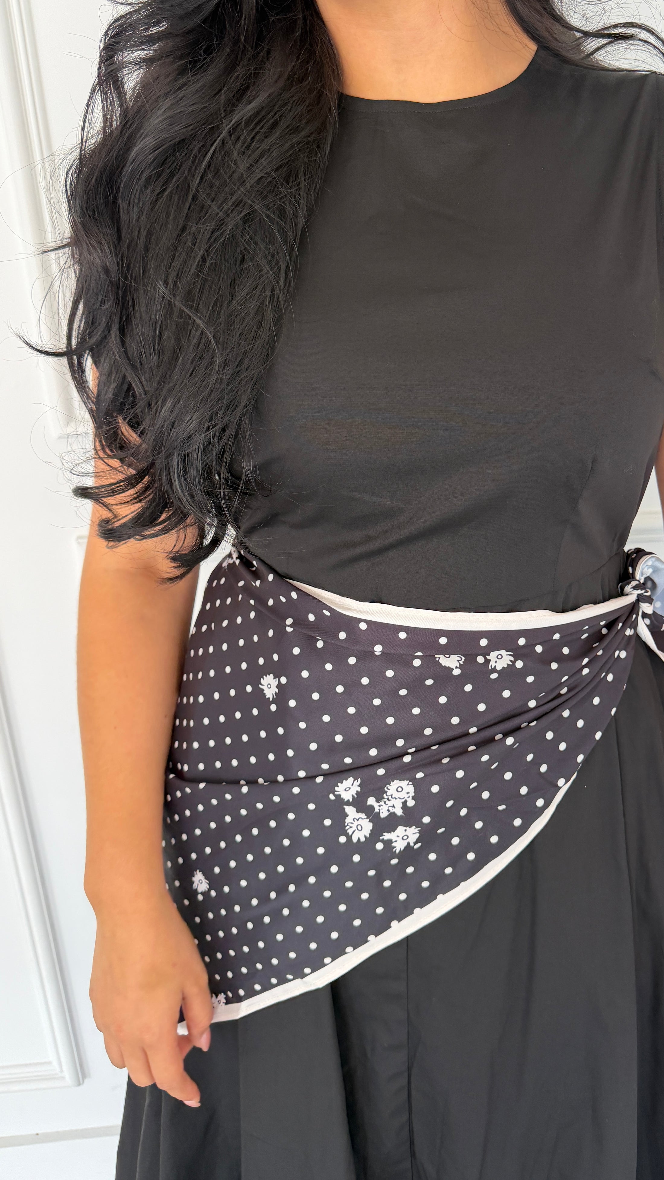 SOLANNE BLACK MIDI DRESS