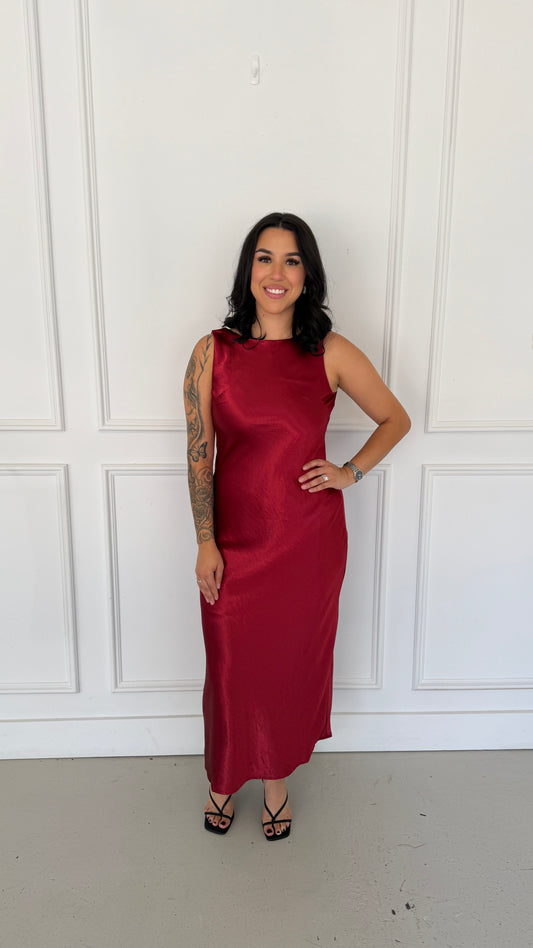 Maggie wine maxi dress