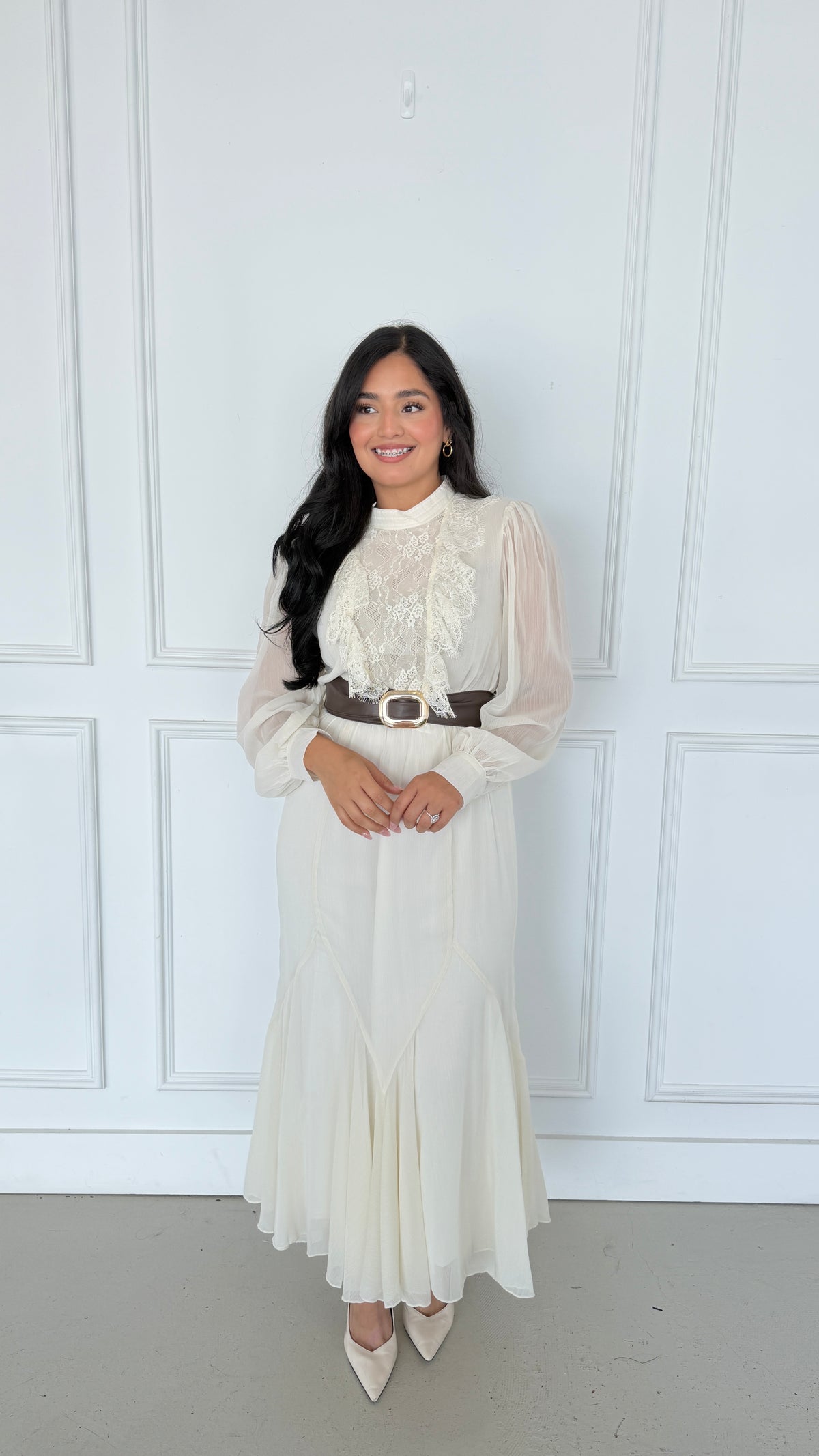 Belle lace midi dress
