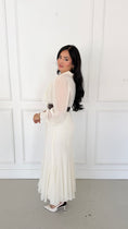 Load image into Gallery viewer, Belle lace midi dress
