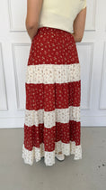 Load image into Gallery viewer, MERRIT MULTI-RED SKIRT
