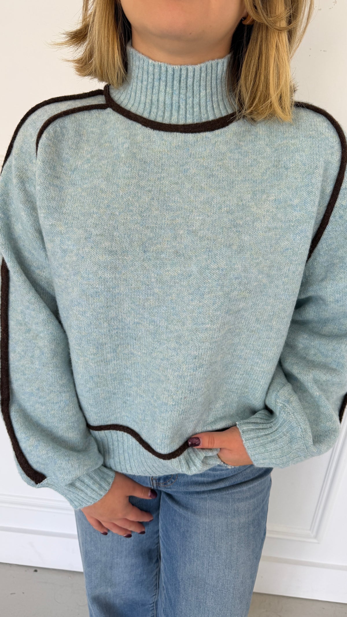 COLLINS LT.BLUE SWEATER TOP