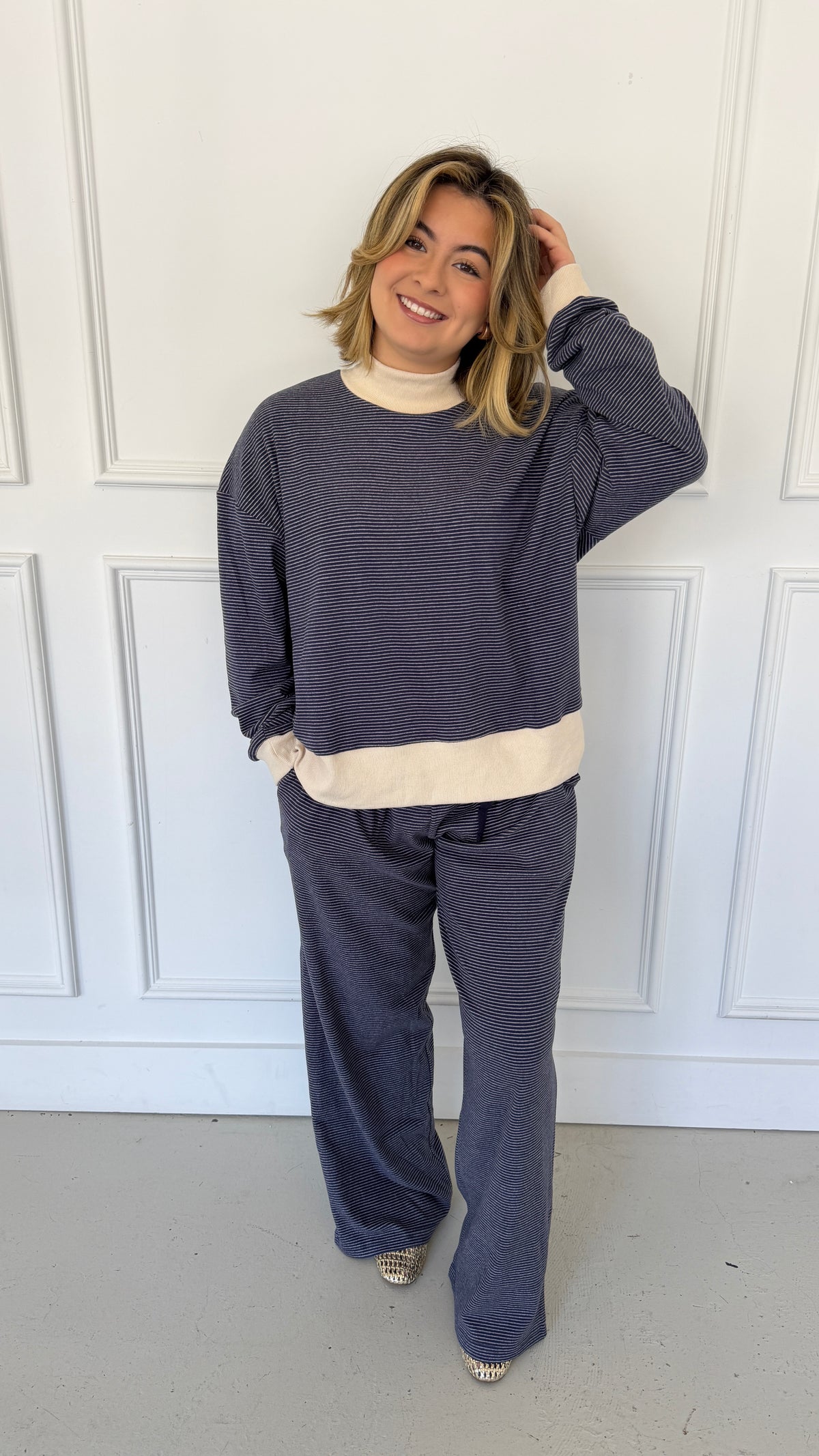 DEMI NAVY LOUNGE SET
