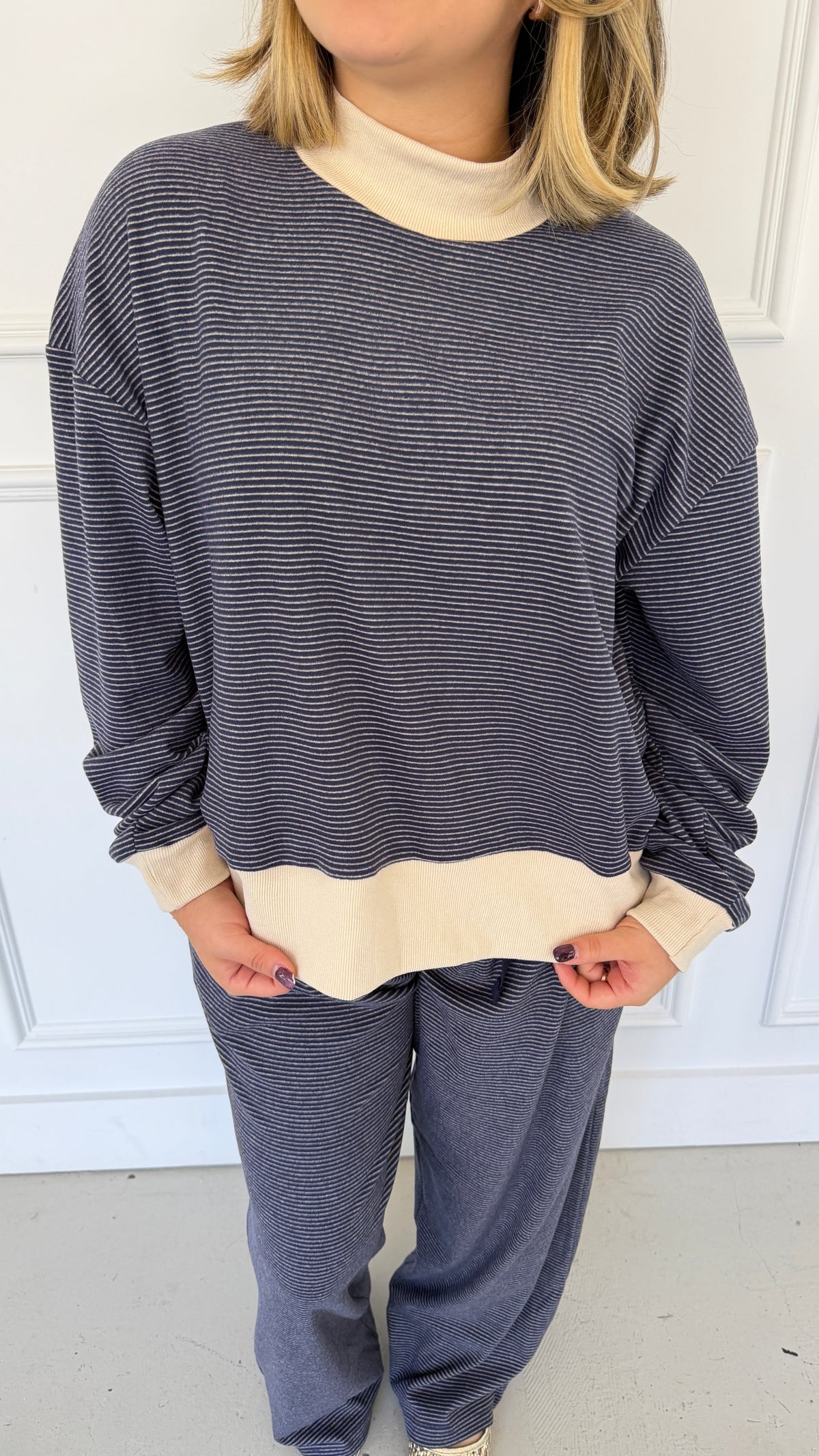 DEMI NAVY LOUNGE SET